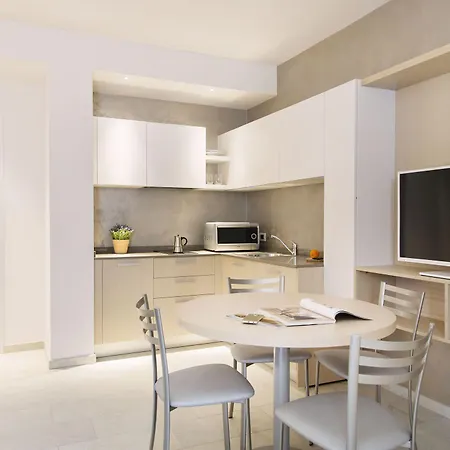Domus Apart Otel 4*