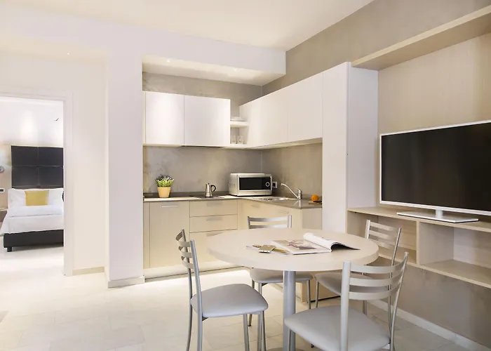 Domus Aparthotel 4*